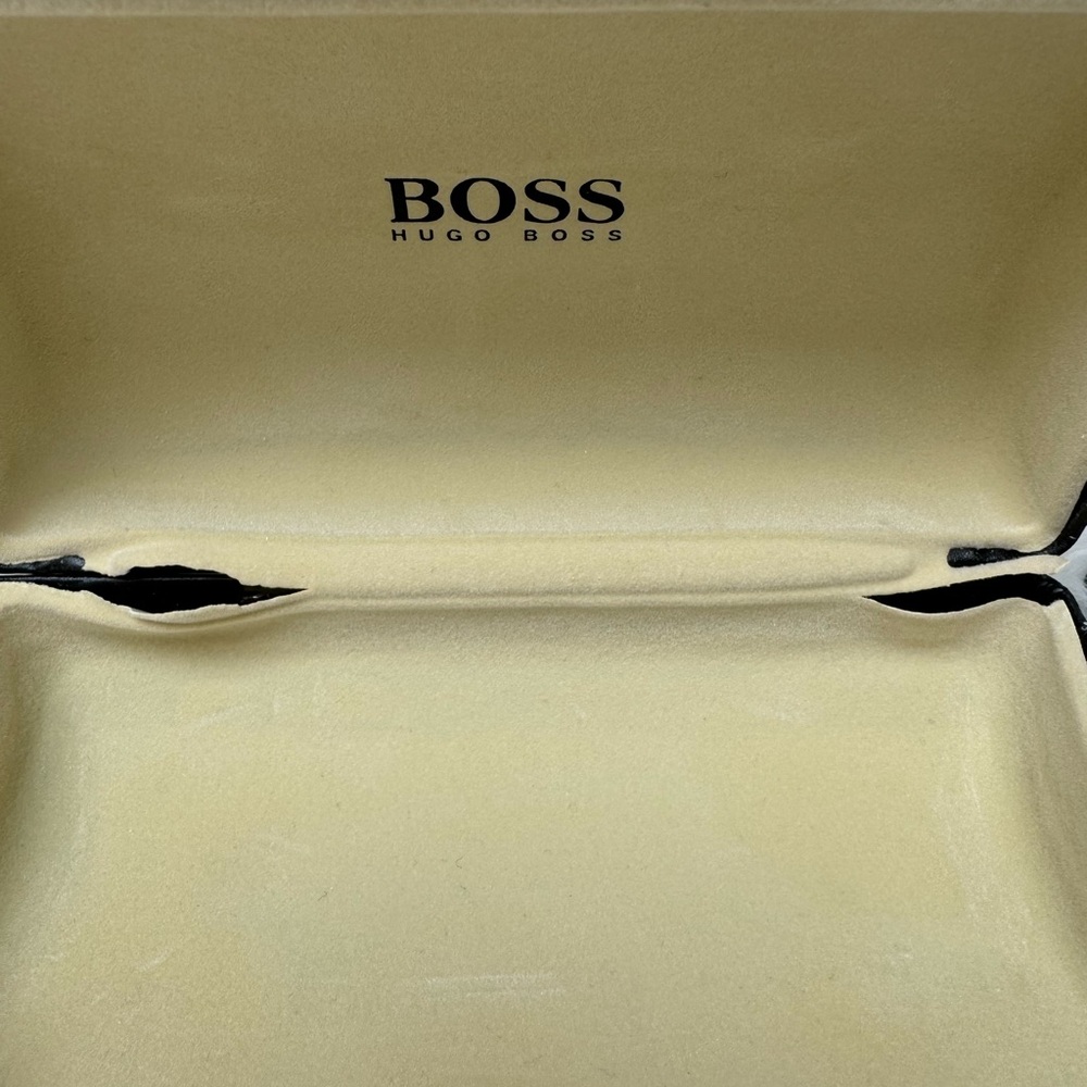 Hugo Boss sunglasseses - Picture 10 of 10